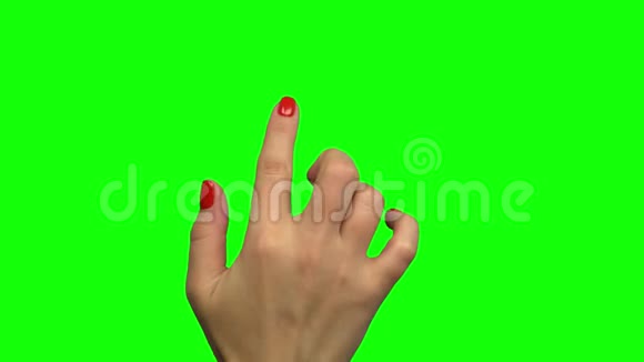 女性在绿色屏幕上触摸手势视频的预览图