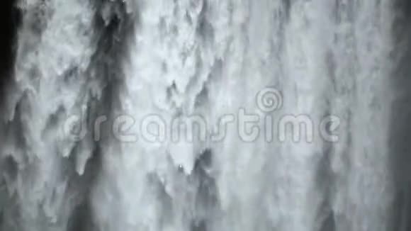 瀑布河冰岛视频的预览图