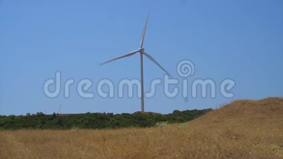 格鲁吉亚能源生产清洁和可再生能源领域的工作风车视频的预览图