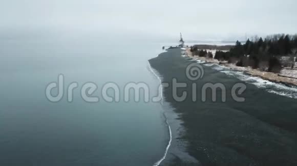 阿拉斯加海滩游轮视频的预览图