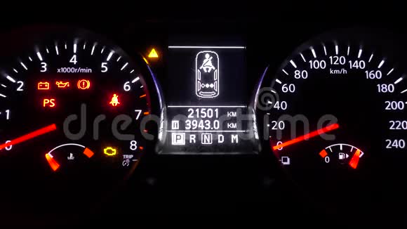 汽车仪表板日产4k视频的预览图