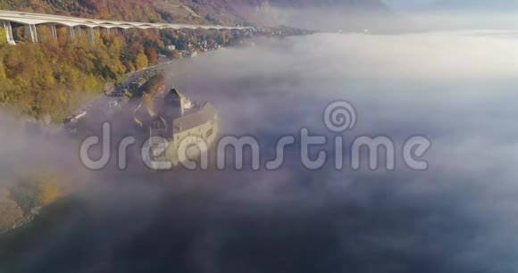千万座有雾的城堡视频的预览图