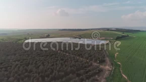 以色列橄榄园的空中镜头视频的预览图