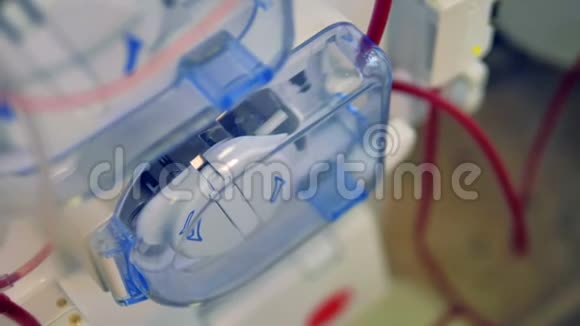血液透析医疗设备在行动现代医疗设备理念视频的预览图