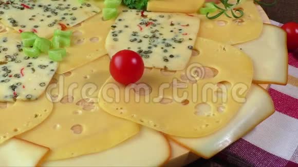 各种各样的奶酪视频的预览图