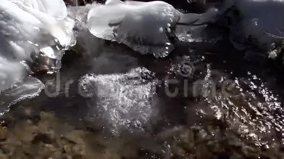 冻溪岸视频的预览图