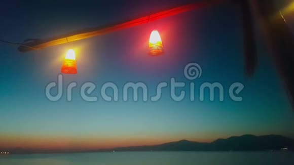 希腊卡拉莫斯的海上夜景视频的预览图