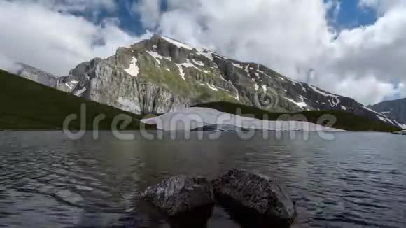 龙湖高山湖时间流逝4K视频的预览图