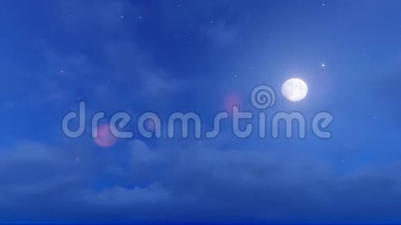 云浮在月亮和夜空的背景上视频的预览图