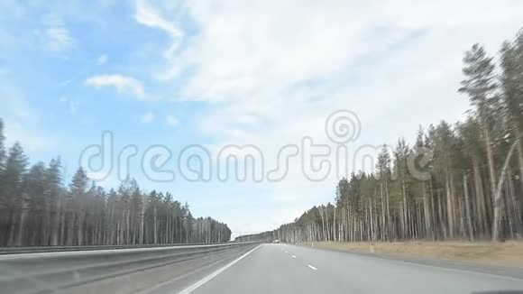 俄罗斯公路视频的预览图