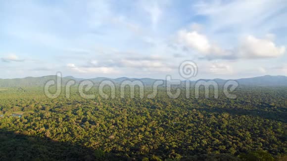 斯里兰卡锡吉里亚山顶自然景观视频的预览图