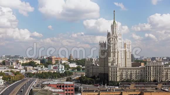 莫斯科斯大林摩天大楼城市的景色视频的预览图