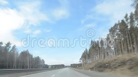 俄罗斯公路视频的预览图