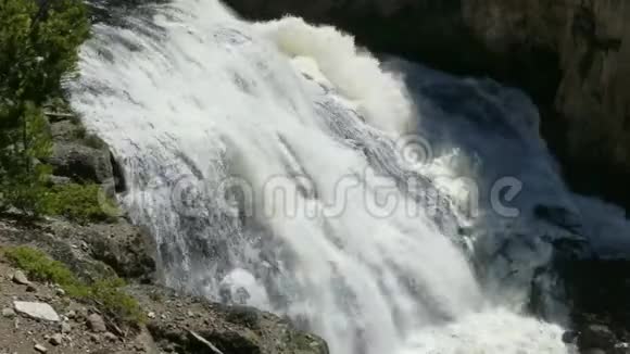 黄石国家公园瀑布图片视频的预览图