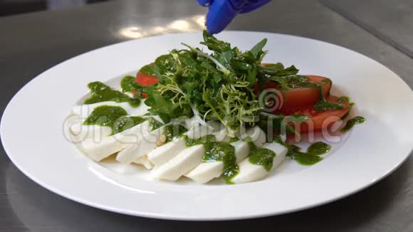 美食餐厅健康饮食沙拉视频的预览图