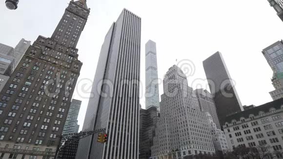 纽约中央公园的摩天大楼视频的预览图
