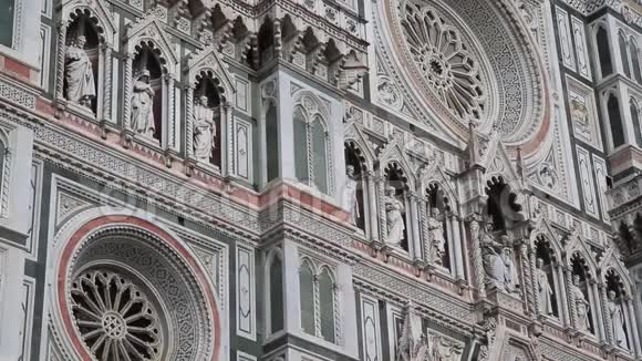 意大利佛罗伦萨大教堂的精心设计视频的预览图