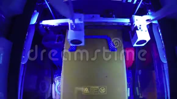 3用ABS塑料蓝色LED设计印刷制造数控机床模型制作家居等印刷工艺视频的预览图