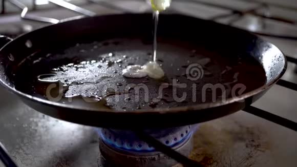 食物厨房早餐热鸡蛋烹饪休息关门视频的预览图