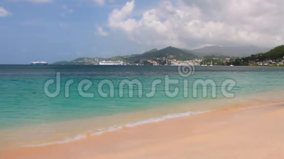 热带岛屿上的海湾和海滩格林纳达圣乔治大安斯视频的预览图
