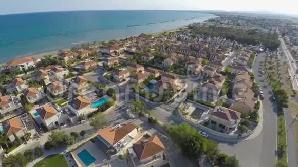 地中海海滨美丽的别墅出租豪华海滨度假视频的预览图