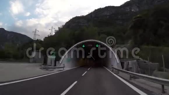大型隧道视频的预览图