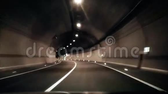 隧道的出口视频的预览图