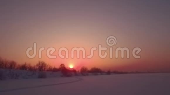 飞越雪域落日视频的预览图