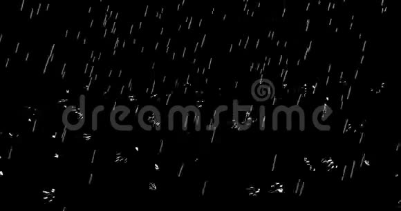 黑色背景下大雨水滴或喷泉的慢动作动画无缝循环视频的预览图