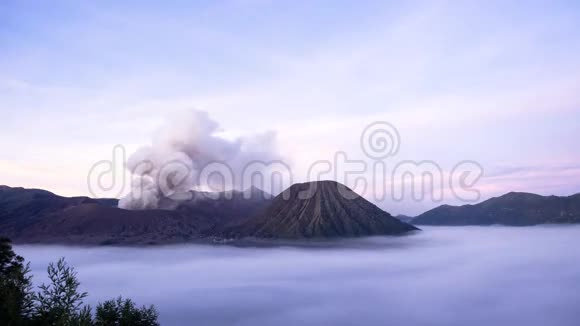 布罗莫火山视频的预览图