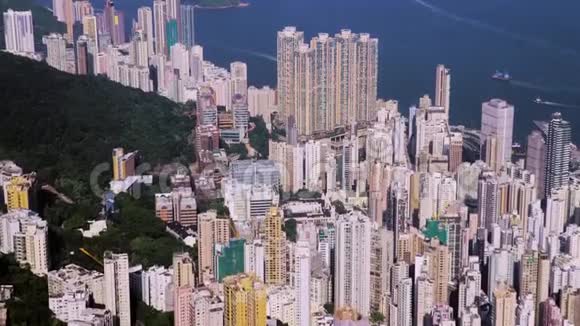 香港城市航空美丽的蓝天鸟瞰香港岛概况视频的预览图