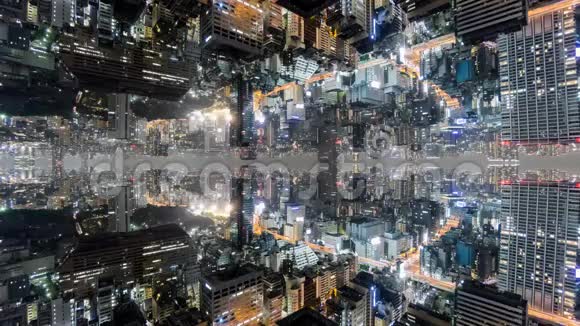 东京的梦幻时光与镜像办公大楼视频的预览图