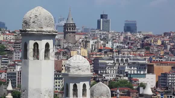伊斯坦布尔老清真寺和现代建筑视频的预览图