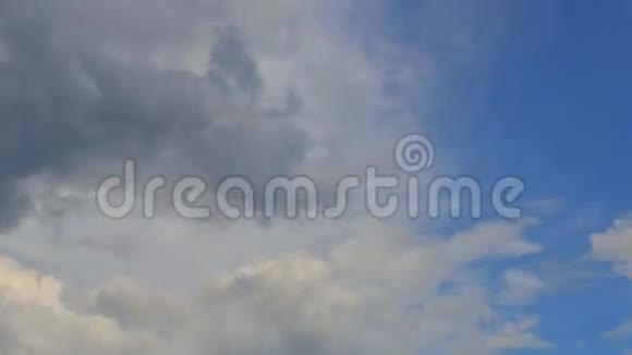 云的运动视频的预览图