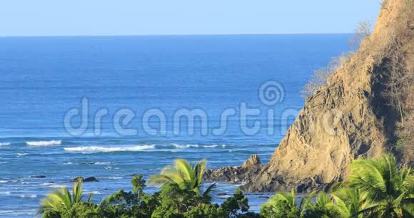 哥斯达黎加海岸风光岩石海岸4K视频的预览图