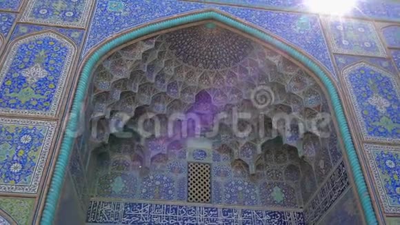 清真寺装饰着美丽的马赛克视频的预览图