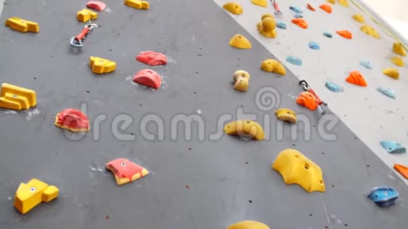 攀岩中心空爬墙的背景视频的预览图