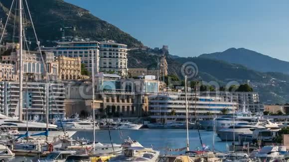 蒙特卡洛港海库勒全景时间推移摩纳哥的豪华游艇和赌场科特阿祖尔视频的预览图