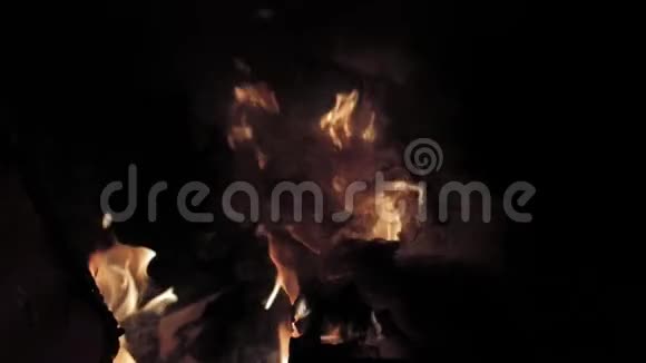 火焰燃烧掉垃圾视频的预览图