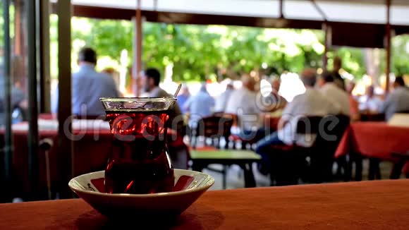 在土耳其咖啡馆喝茶视频的预览图