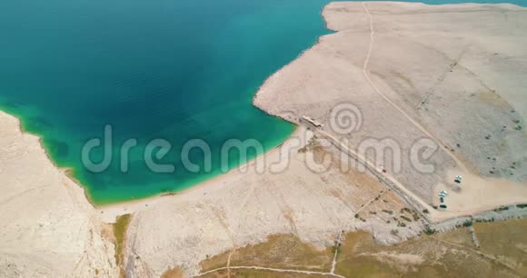 克罗地亚有海滩的Pag岛景观视频的预览图