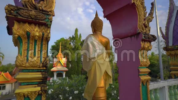 泰国普吉岛WatSrisoonthorn寺小佛像慢镜头拍摄前往泰国视频的预览图