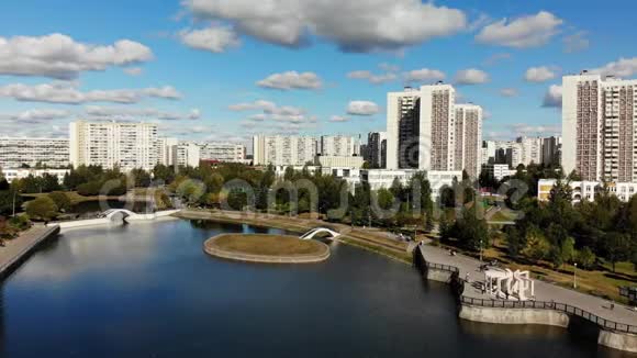 俄罗斯莫斯科Zelenograd人工池塘视频的预览图