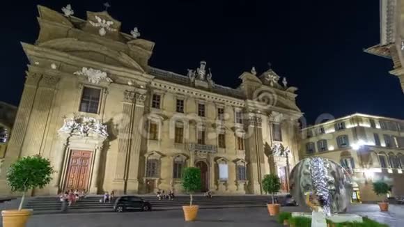 天主教堂圣菲伦泽市的广场上名为菲伦泽市广场的延时超视频的预览图