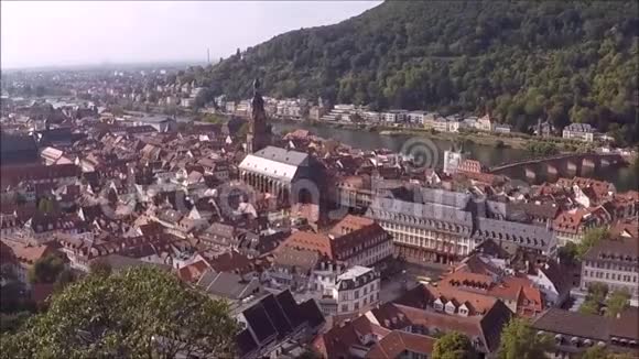 德国老城海德堡的鸟瞰图视频的预览图