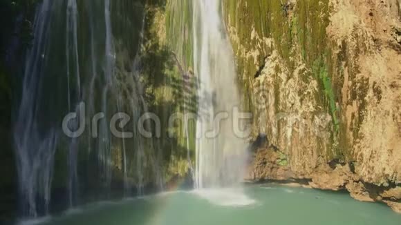 埃尔利蒙瀑布多米尼加共和国视频的预览图