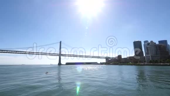 穿过奥克兰湾大桥旧金山视频的预览图