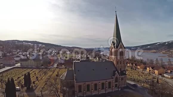 挪威里勒哈默教堂的鸟瞰图视频的预览图