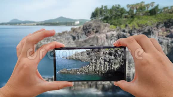 韩国济州岛大浦朱桑乔利悬崖拍照照片视频的预览图
