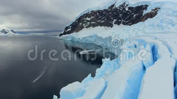 南极洲海湾开始的景色安德列夫视频的预览图